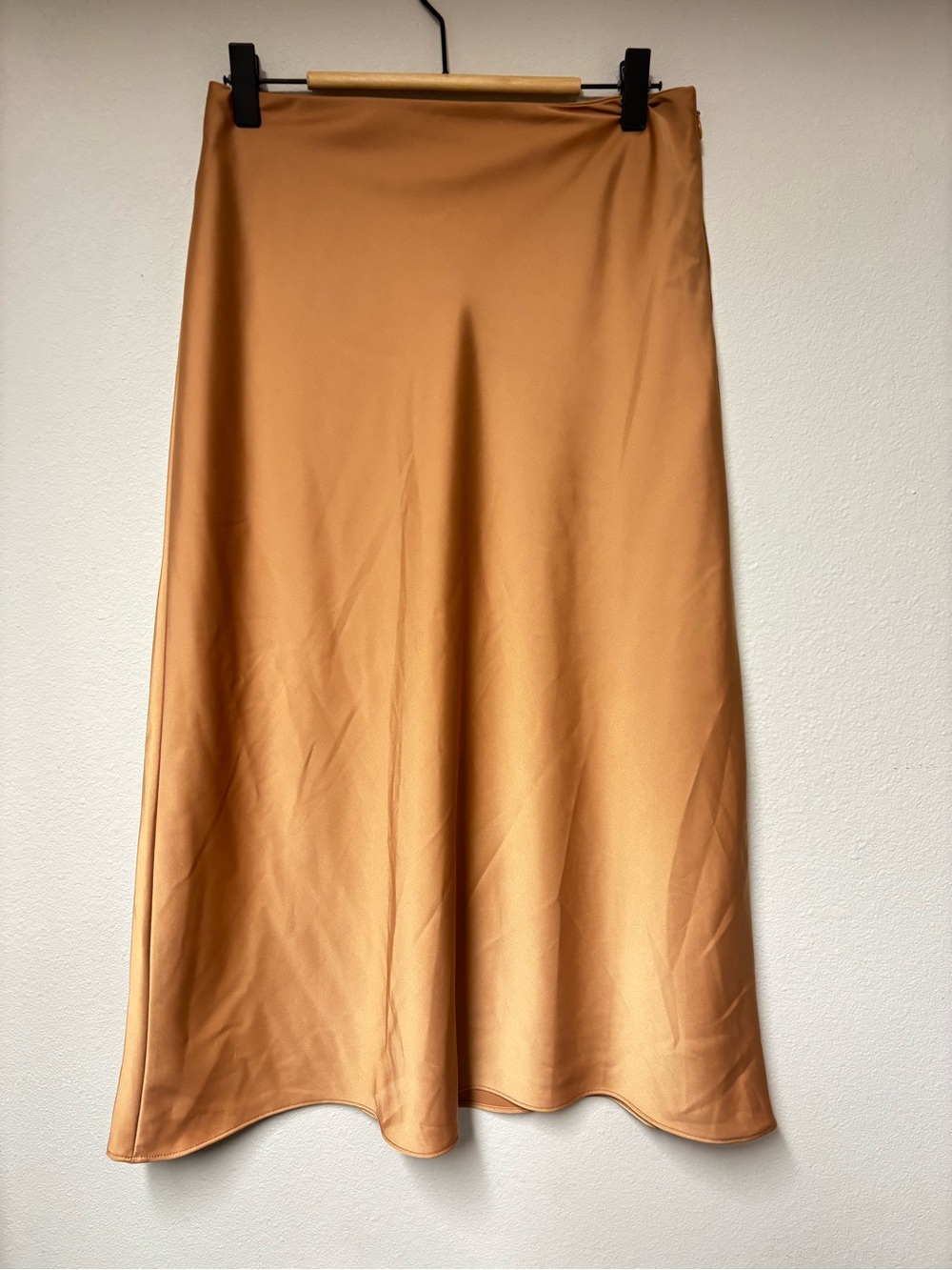Uniqlo A-Line Midi Skirt